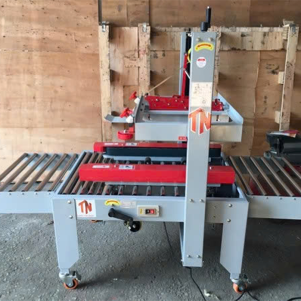 MÁY DÁN THÙNG TRÊN DƯỚI MODEL YUPA-7070